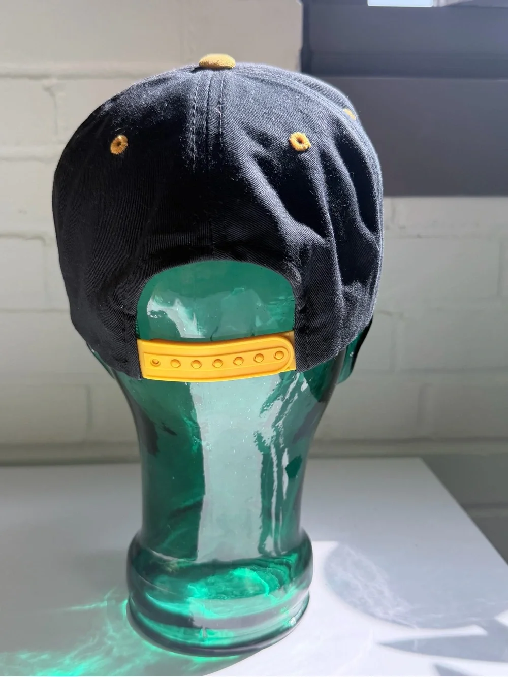 Vintage 90s Top of the World Black and Gold Colorado Buffs SnapBack Hat